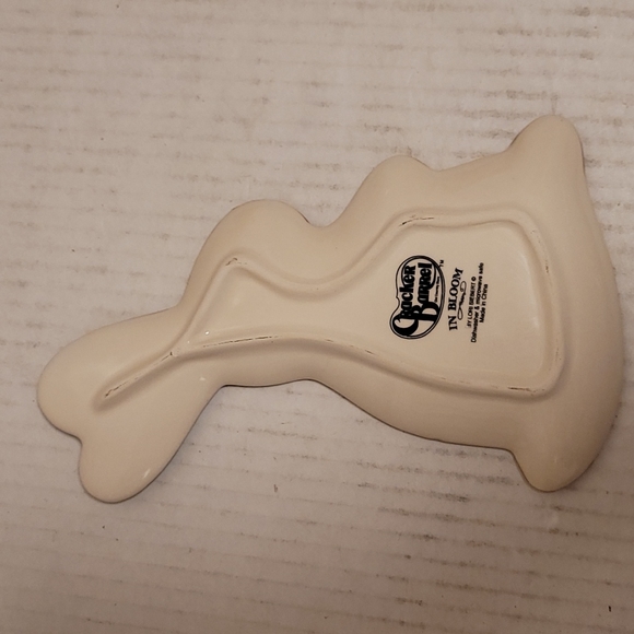 Pair of Adorable Cracker Barrel Small Easter Plates - Picture 6 of 16